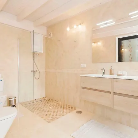 Luxury House With A Private Heated Pool! Дом отдыха Адехе
